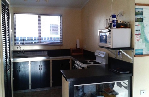 Te Kaha House | BIG FISH BACH close to beaches and excellent fishing