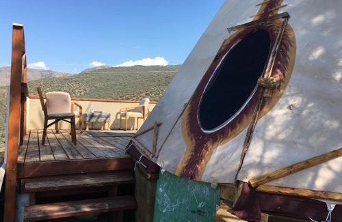 Bodfish House | Big Glamping Teepee