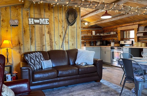 Glen Cabin | Big Hole Riverfront Retreat – A Secluded Fishing Paradise with 4 Cabins