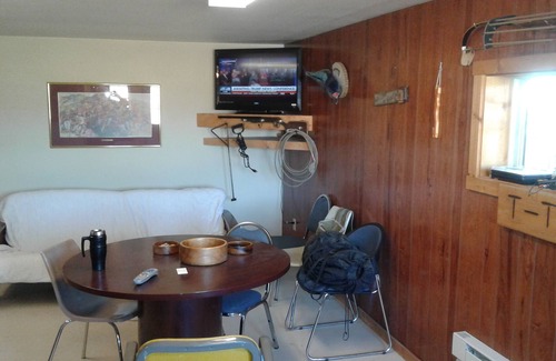 Buffalo Apartment | Big Horn Mountains Efficiency Apartment in loft