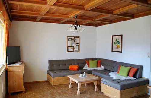 Sarstein House | Big house on the farm