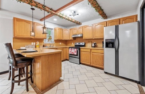 Long Pond House | Big House Pocono w/outdoor spa, Sauna, game room, BBQ, by Kalahari & Camelback