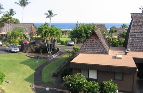 Punaluu Condo | Big Island Vacation Rental (on The Island of Hawaii) at Punaluu Beach