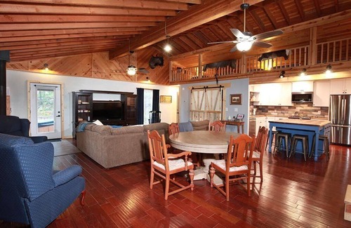 Greer Cabin | BIg K Hideaway in Greer, AZ