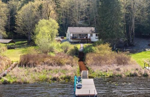 Big Lake Villa | Big Lake Waterfront Retreat