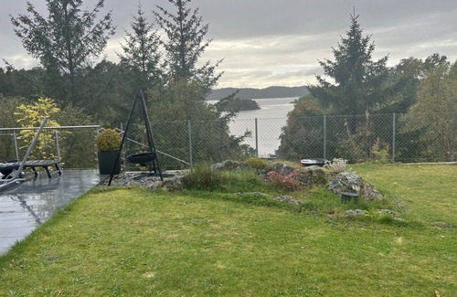 Stord House | Big modern house with nice view to the fjord