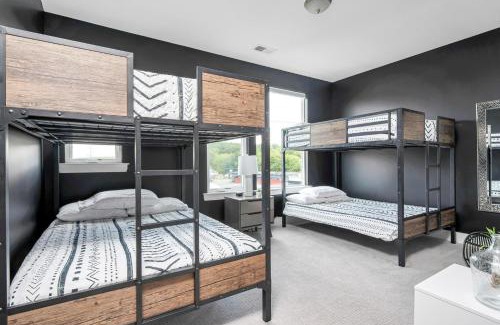 Katie Hill Neighborhood House | Big NEW and Modern with Skyline View Mural and Ping Pong