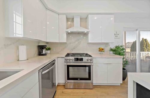 Ventnor City House | Big, newly renovated 6BR Bayview Home.
