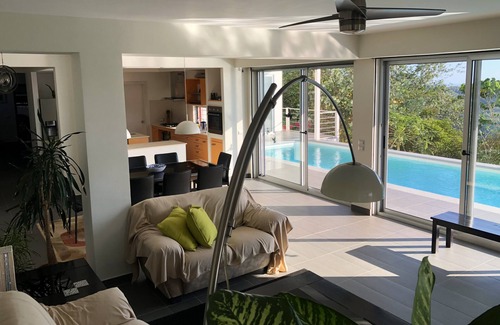 Tarcoles House | BIG Ocean View/Nice Pool -Relax on top of the mountain & in the middle of Nature