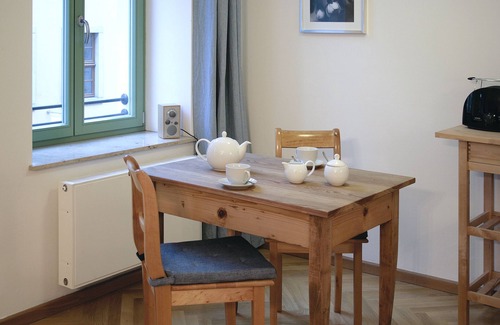 Innere Neustadt Apartment | Big One-Room Apartment