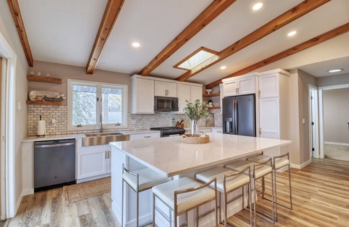 Detroit Lakes House | Big Pelican lakefront relaxation oasis w/serene outdoors & min. from D.L.!