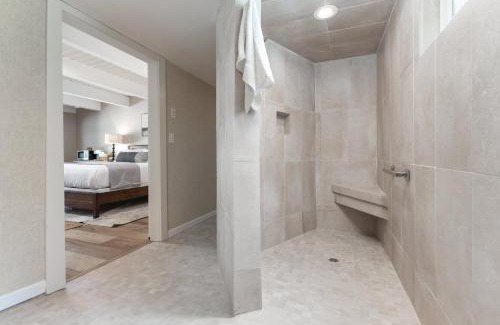 Springville House | Big Pine Suite CN Lodge R#1