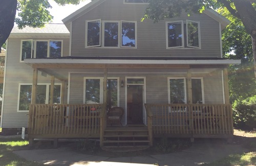 Elberta House | Big Porch Apt Overlooking Beautiful Betsie Bay. Near magnificent Lake overlook