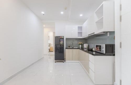 Phuong 8 Apartment | Big Promo 20% Luxury 2BR Apt - City Skyline View