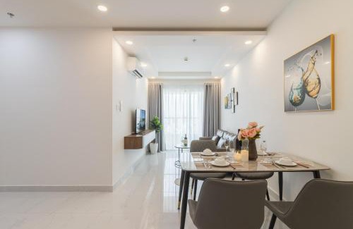Phuong 8 Apartment | Big Promo 20% Luxury 2BR Apt - City Skyline View- Hot