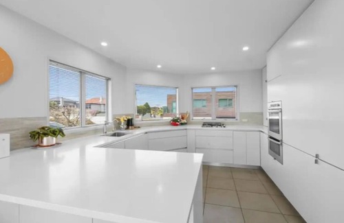 New Plymouth House | Big Red Door on Lismore