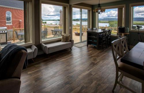Minneiska Villa | Big River Escape Grandview Manse