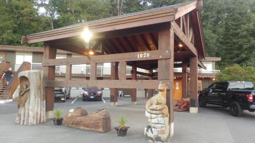 Campbell River Hotel | Big Rock Motel