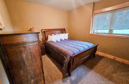 McGregor Hotel | Big Sandy Lodge and Resort