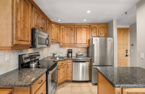 Snowmass Village Condo | Big Savings, More Nights! 15% off 3 night stays thru Dec 14