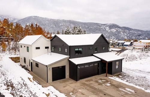 Big Sky Apartment | Big Sky 2 bedroom guesthouse