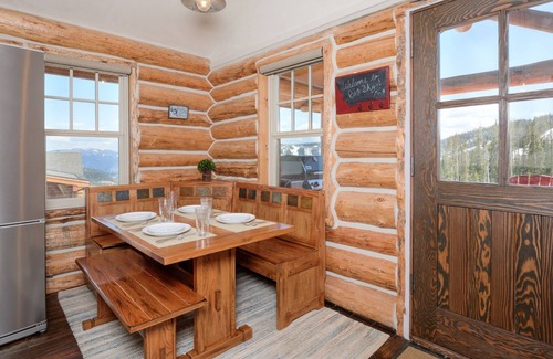 Big Sky Cabin | Big Sky Vacation Rentals: CH Cabin 7 Cowboy