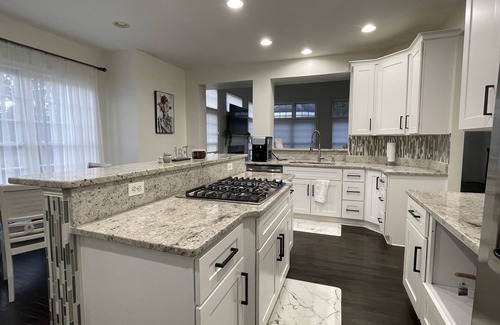 North Springfield House | Big Spacious modern house,15 min from DC, GMU, Tyson's Corner