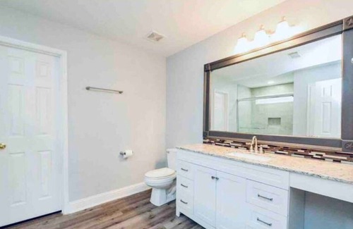 Mission Bend Apartment | Big Super Master Room in Houston