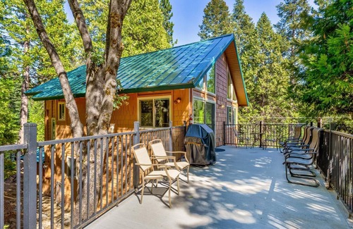 Fish Camp Cabin | Big Tree Cabin