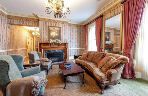 Geneseo Bed & Breakfast | Big Tree Treaty Room - Big Tree Innnn