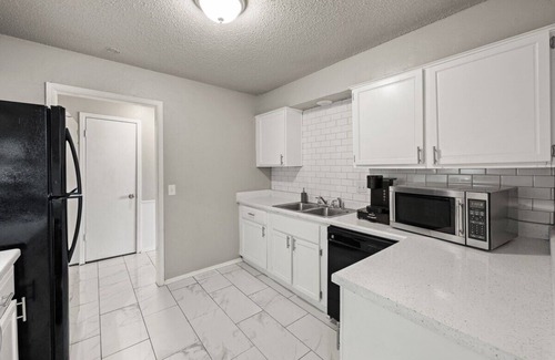 Oklahoma City House | Big Value Retreat Spacious 3BR + Backyard