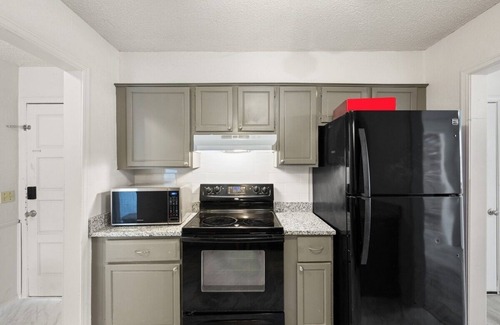 Oklahoma City House | Big Value Retreat Spacious 3BR + Backyard