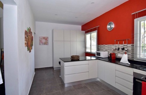 Poblado Sancti Petri Villa | Big Villa with huge garden of pinetrees and a pool, nearby the beach
