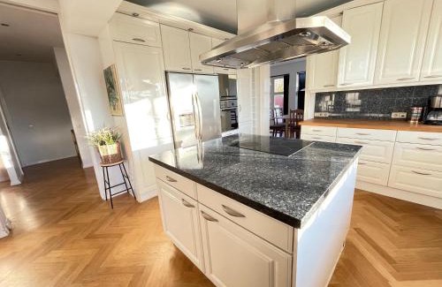 Arbær Villa | Big Villa centrally located in Reykjavik