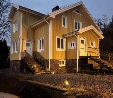Save Villa | Big Workers House Near Volvo 15 beds