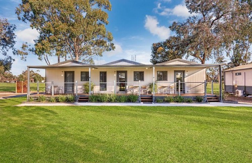 Marong Hotel | BIG4 Bendigo Marong Holiday Park