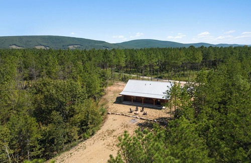 Pickens Cabin | Bigfoot Bluff Cabin in Kiamichi Mountains