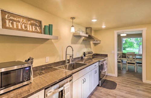 Bigfork House | Bigfork Home w/ Mtn Views - Close to Lake!