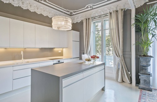Eixample Apartment | Biggest Luxury Rambla Catalunya