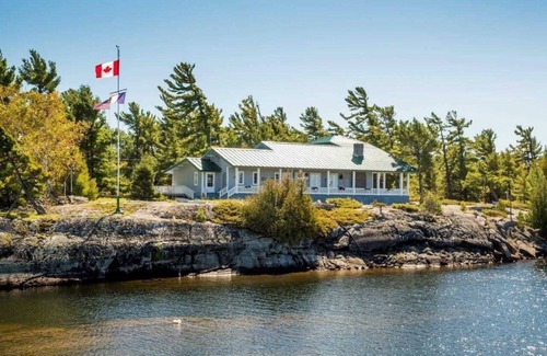 Unorganized Centre Parry Sound Cottage | Bigwood Private Island Retreat on Georgian Bay