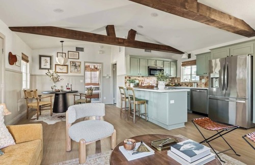 Yucca Valley House | Bijou | A Romantic Bungalow For Couples