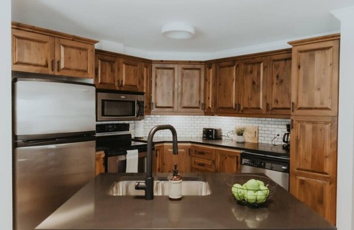 Saint-Faustin-Lac-Carre Apartment | Bike Ski In/Out Rodeo and Fall color festival