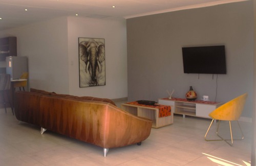 Hekpoort Villa | Bikos Villa
