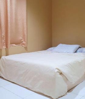 Kampung Leban House | Bilik Daisy Tingkat 1