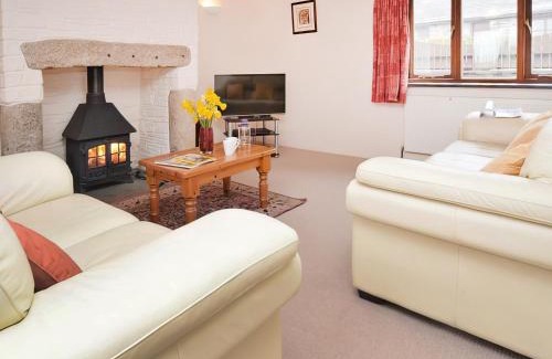 Brazzacott House | Bill And Ben's Cottage - Uk48619
