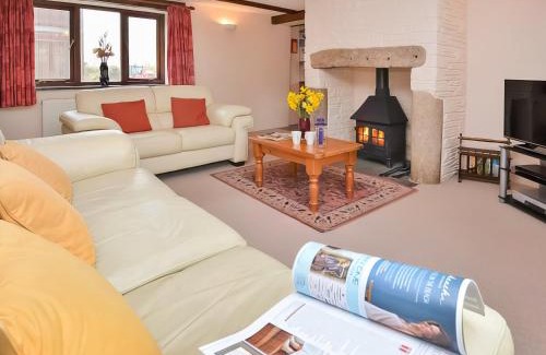 Brazzacott House | Bill And Ben's Cottage - Uk48619