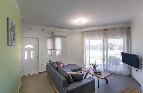 Gefira Mpania Apartment | Bill's Apartment
