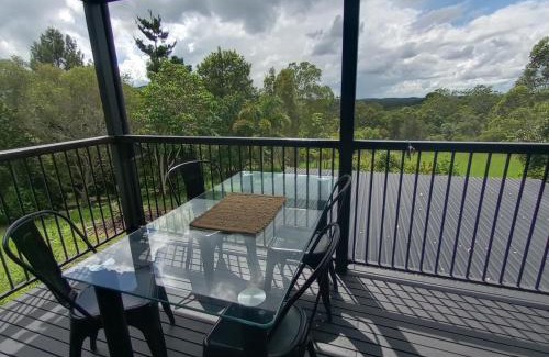 Cooran Villa | Billabong Inn