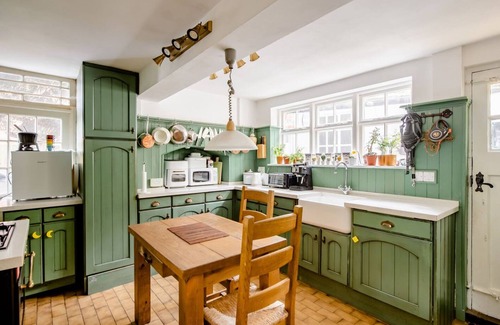 Billericay House | Billericay Georgian House, Sleeps 6 - Pet Friendly