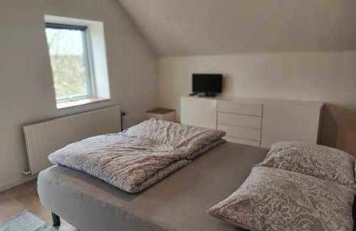 Asted House | Billig overnatning tæt på badestrand og jesperhus